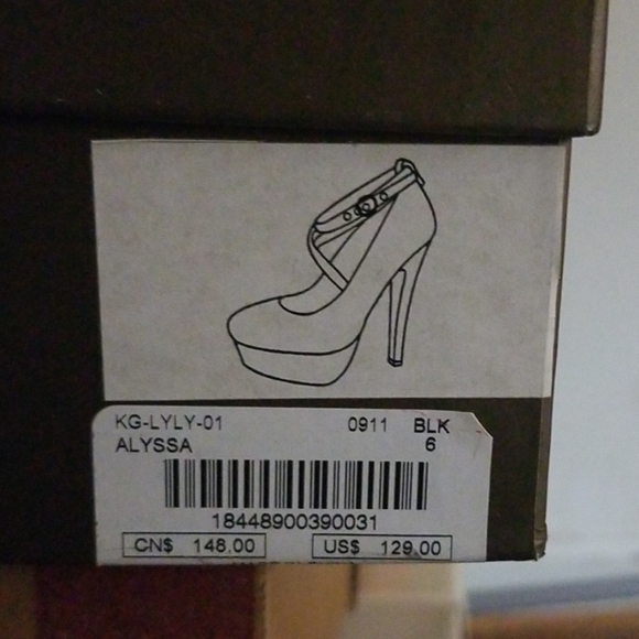 Shoes - Picture 6 of 8